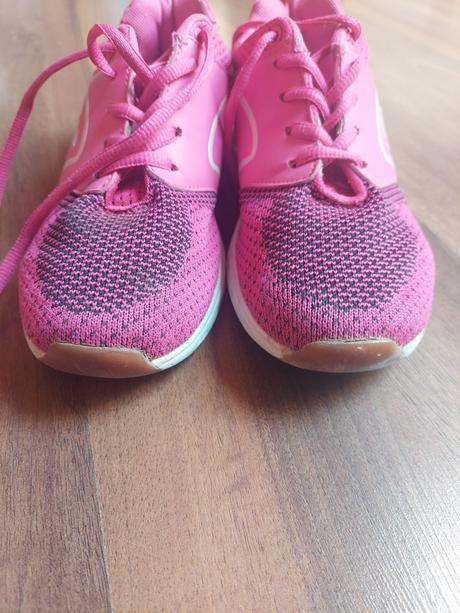 Tenisky, kangaroos,37