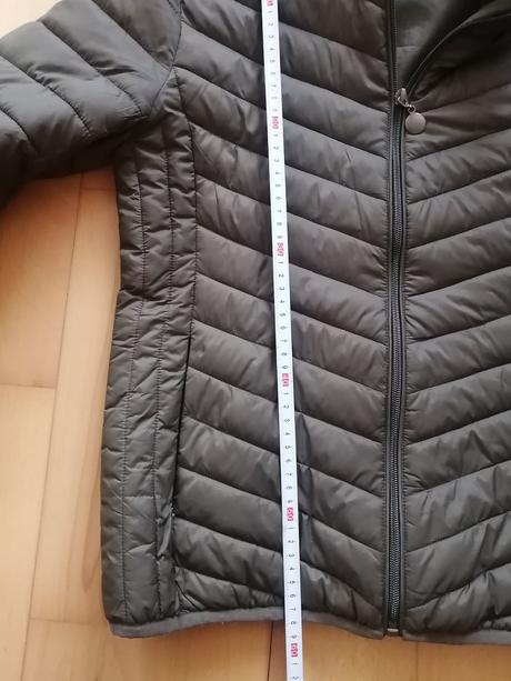 Khaki olivova presivana bunda, s