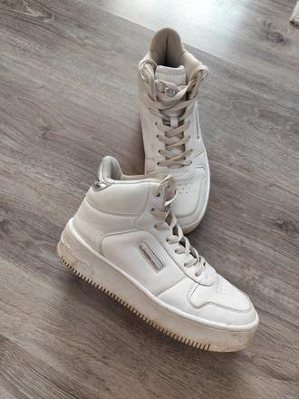 Tenisky, champion,39