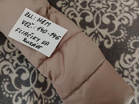 Dievčenské zimné kabáty zn.h&m veľ.140-146, 140