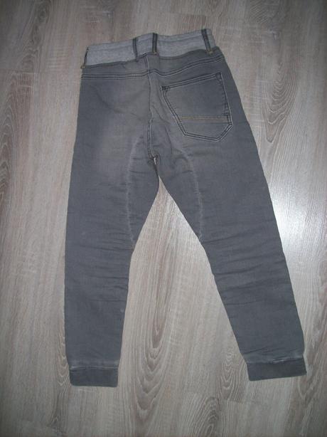 Frajerské rifle, h&m,128