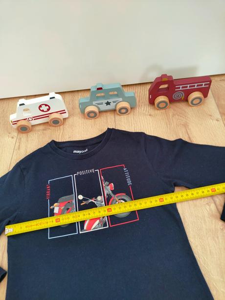 Tmavomodré tričko s motorkou mayoral, veľ. 110, mayoral,110
