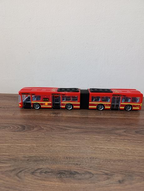 Veľký kĺbový zvukový autobus + autoformula drak,