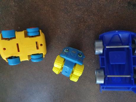 3 autíčka  pre najmenších, 