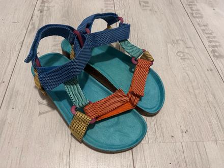 Sandale, reserved,32