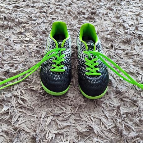 Chlapčenské futbalové halovky, lotto,33