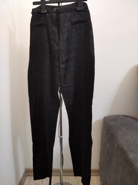 Dámske vzorované nohavice, 28