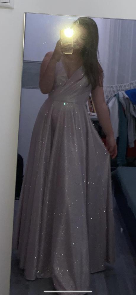 Šaty na stužkovú, 36