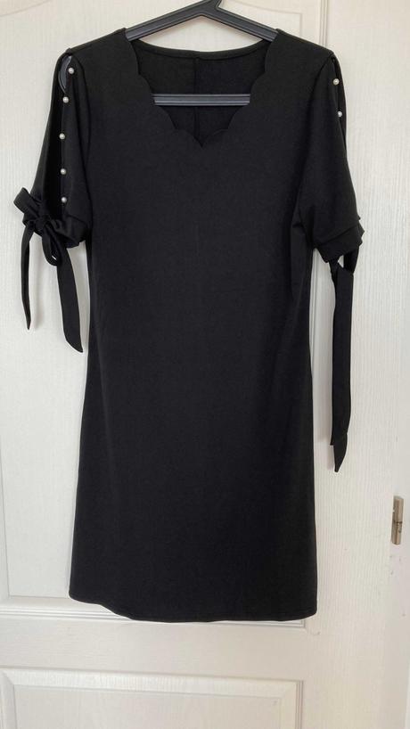 Elegantné šaty, takko,m