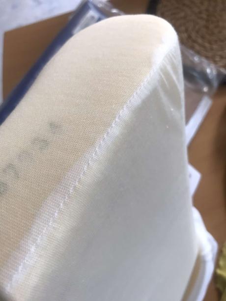 Ortopedický vankúš z pamäťovej peny,