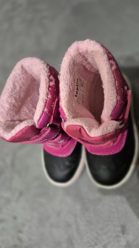 Predám skoro nové čižmičky 22, lupilu,22