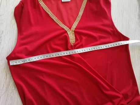 Krásne šaty (aj na dojčenie), m