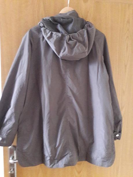 Dámska bunda nepremokavá, c&a,50