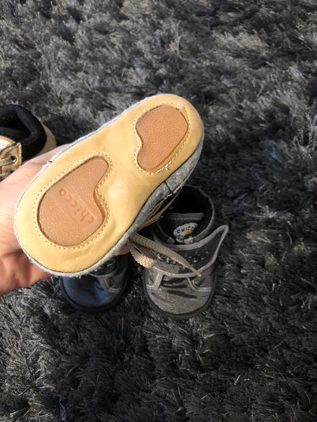 Capačky od 0m., chicco,<17