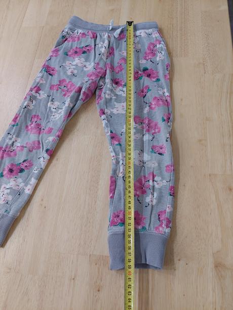 Kvietkove tepláky, pepco,116