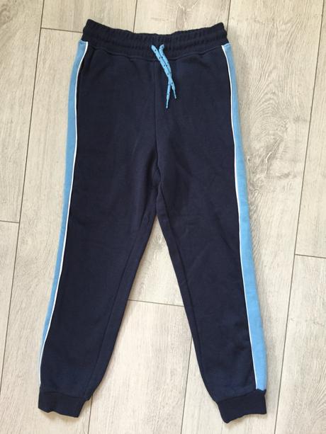 Chlapcenske teplaky 8-9 rokov, h&m,134