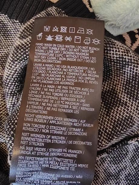 Guess original monográn svetríkové nadčasové šaty, guess,s