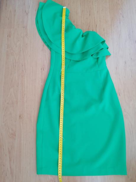 Šaty s volanom, reserved,xs