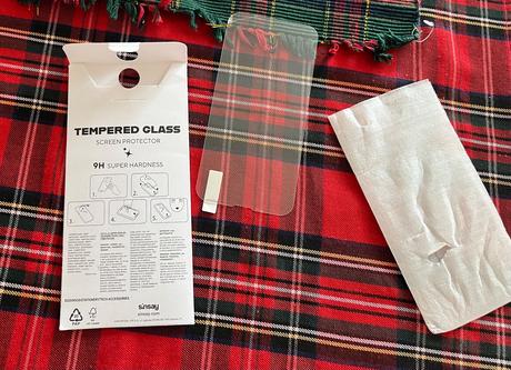 Nové tvrdené sklo na iphone 13/14,