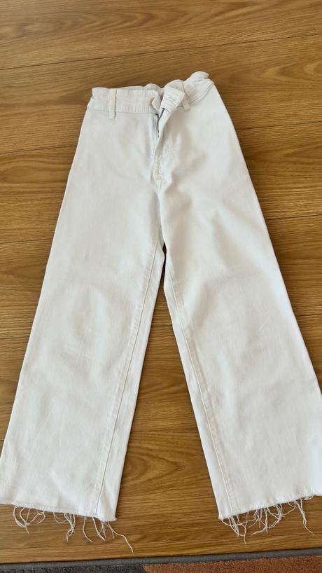 Biele široké rifle, zara,134