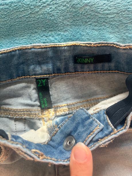 Krásne štýlové rifle, benetton,104