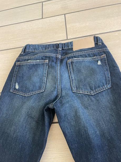 Straight rifle oblečené  raz, zara,152