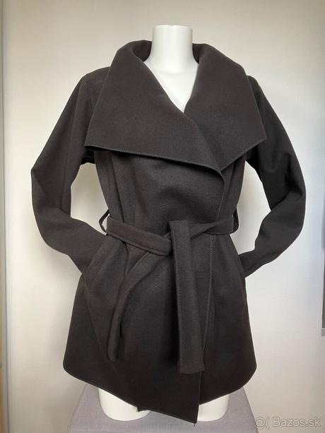 Predám nádherný čierny kabátik, s/m, s