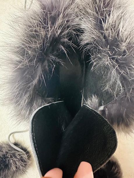 Kotníkové sivé čižmičky s kožušinkou na uviazanie, 40