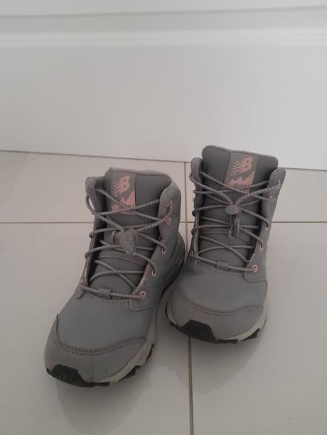Zimne topanky, new balance,32