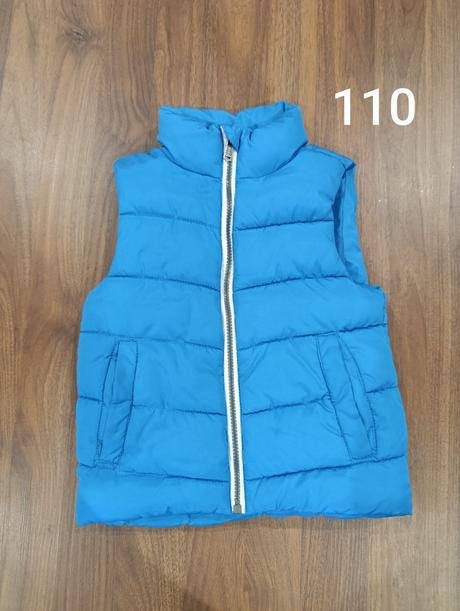 Rôzne vesty 110, 110