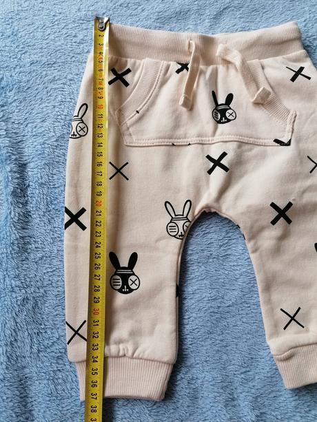 Tepláky zombie dash, 74