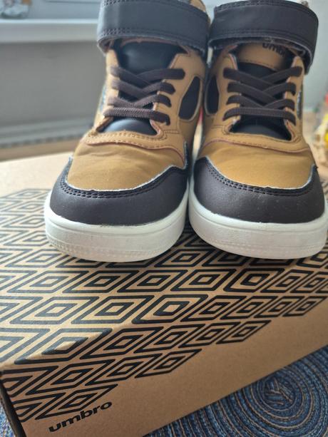 Chlapčenská obuv, umbro,32