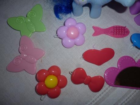 Sada koníkov + doplnky (inz.č.88), 