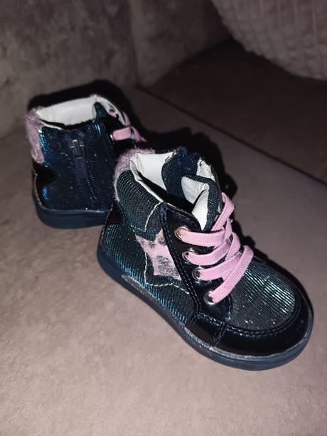 Vyššie topanky-tenisky, 20