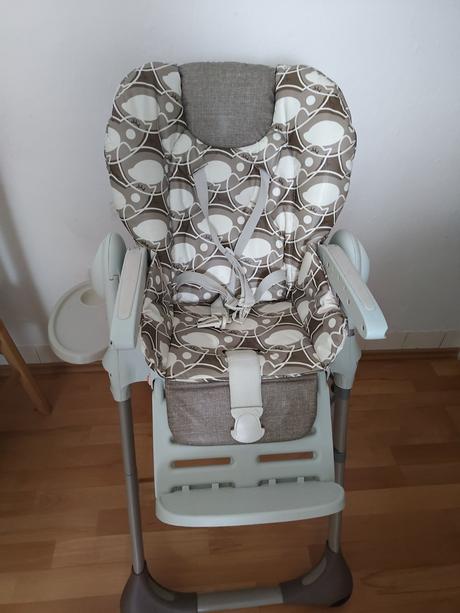 Jedalenska stolicka chicco od narodenia, chicco