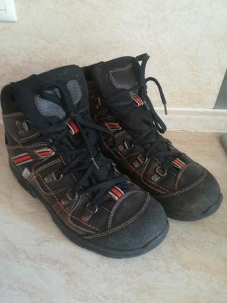 Kotnikove topanky, 35