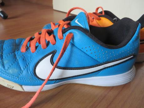 Tenisky halovky - nike - veľ. 35 - vn. dĺ. 23 cm, nike,35