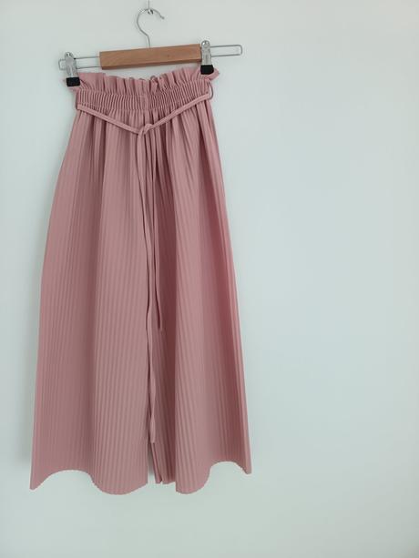 Nohavice plisovane, 134