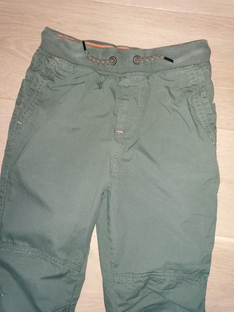 Podšité nohavice, next,122