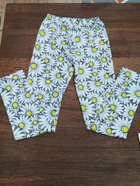 Kvetinové legíny 146-152, 146