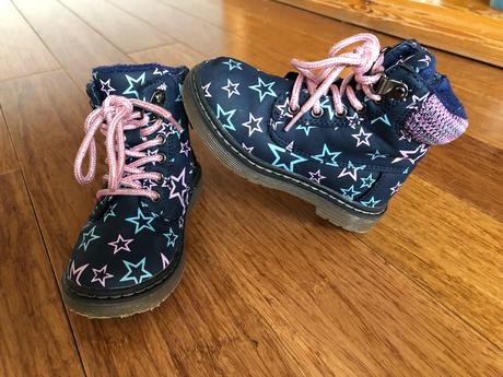 Zimne topanky, nelli blu,24