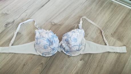 Kvetovaná podprsenka, 80c