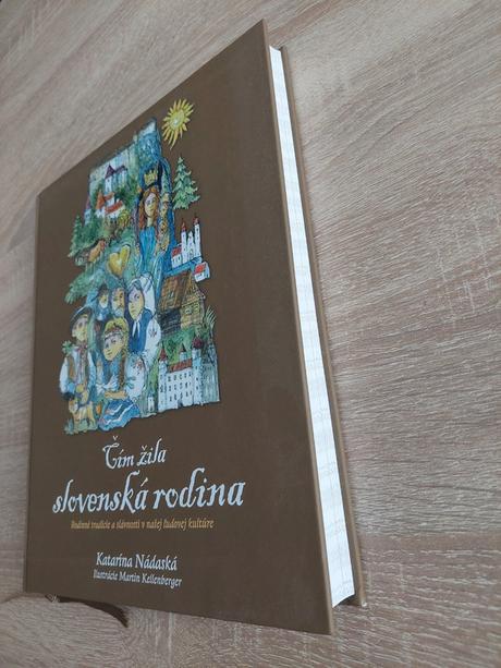 Kniha čím žila slovenská rodina,