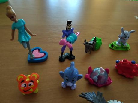 Kinder figúrky,