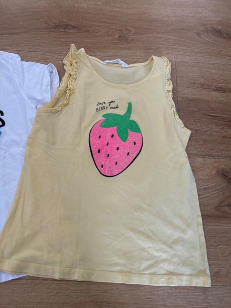 2 pack ziarive dovolenkové tricka 134/140, reserved,134