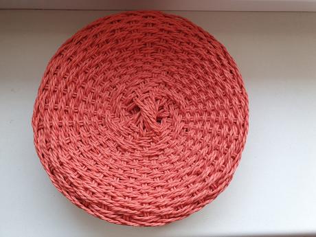 Ulozny pleteny kosik na rozne vyuzitie, 