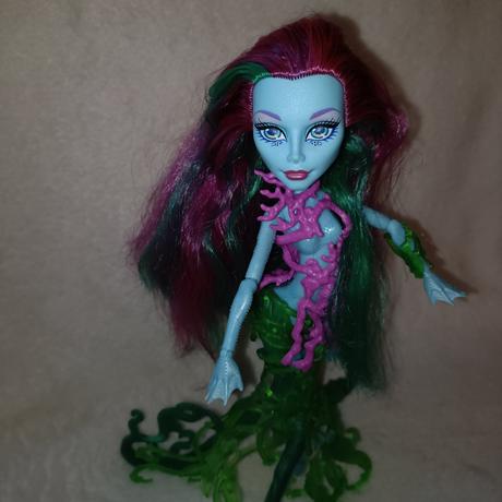 Monster high great scarrier reef posea,