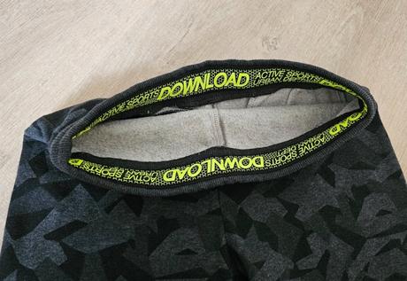 Maskáčové tepláky, c&a,152