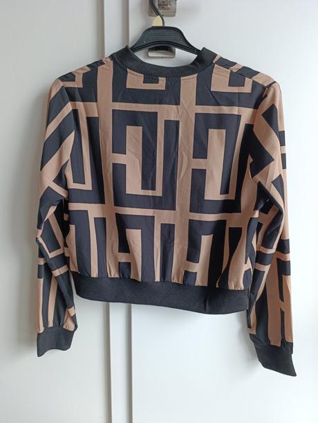 Dámska krátka tenká bunda, m