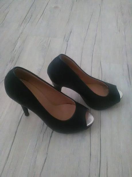 Lodičky s otvorenou špičkou, 36